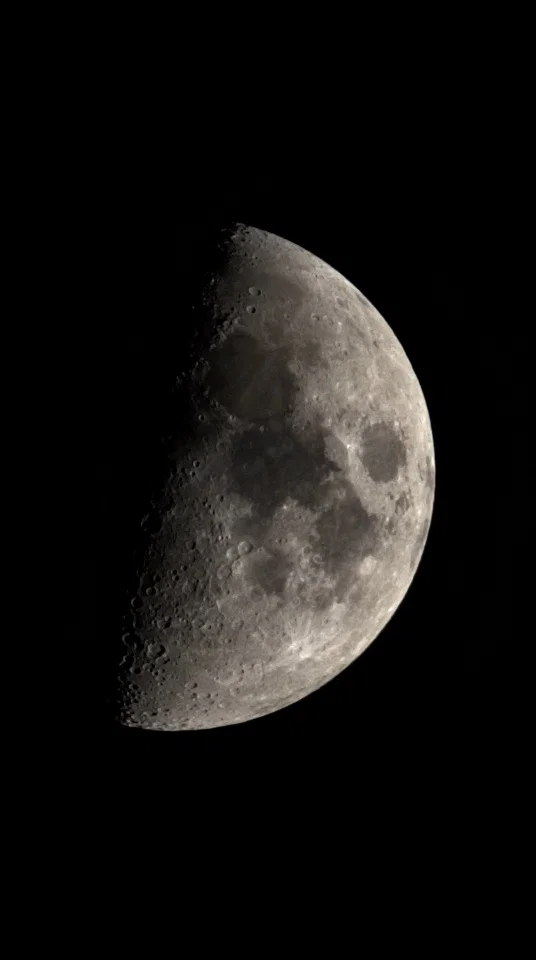 2026-05-23-222240-Lunar.jpg